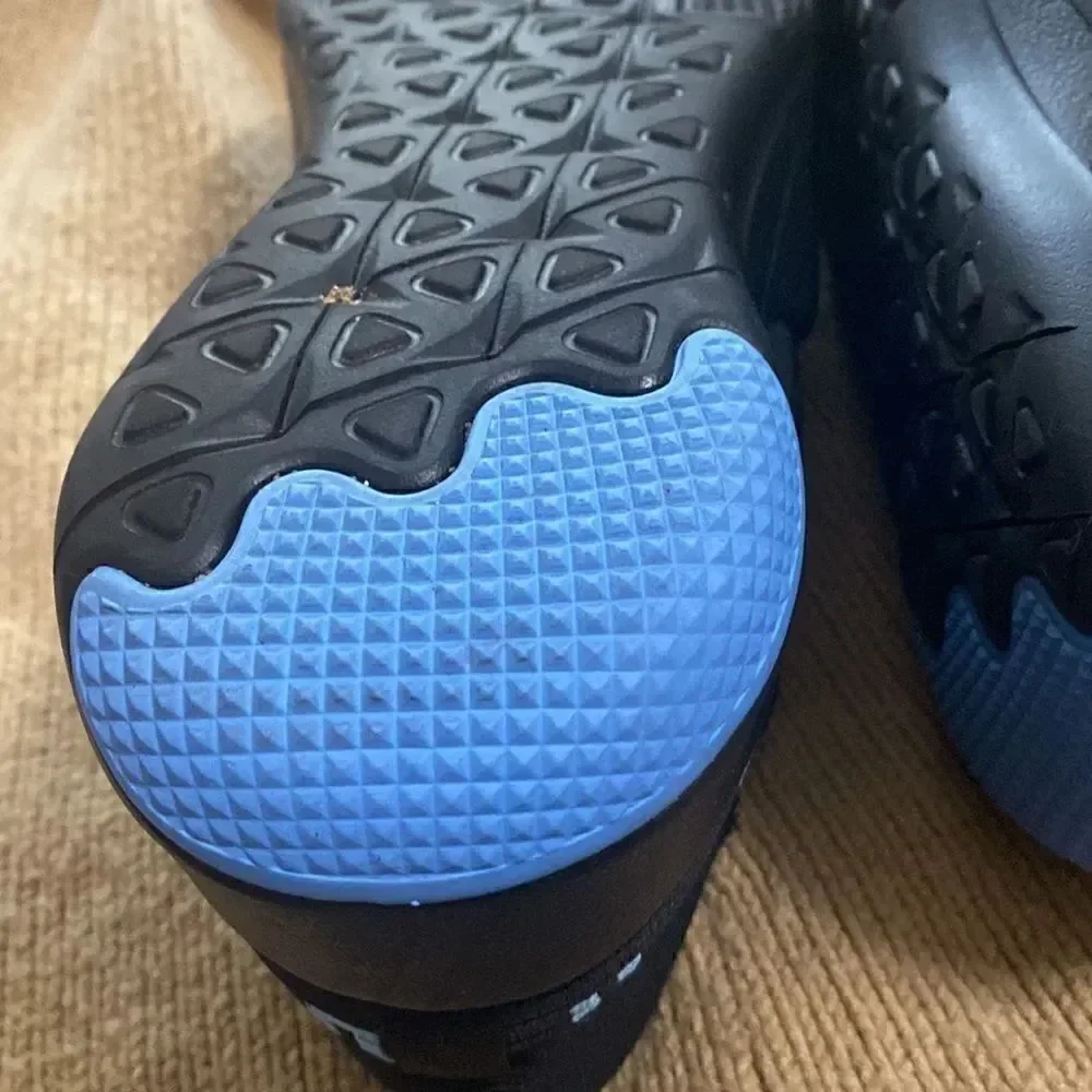 N/A new jordan’s like
